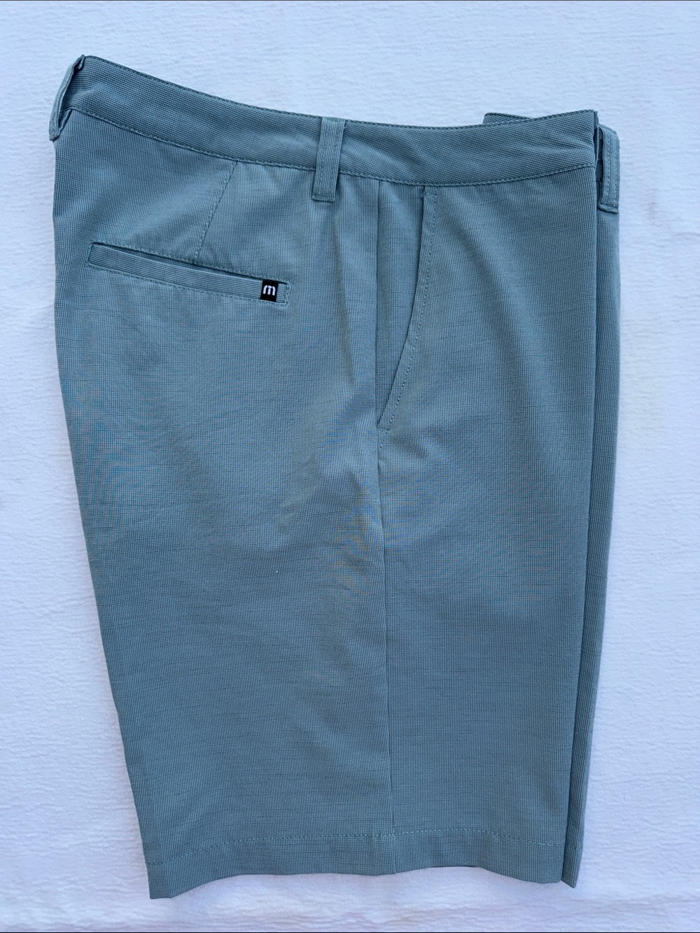 NWOT Men's Travis Matthew Sage Green Performance Shorts 34